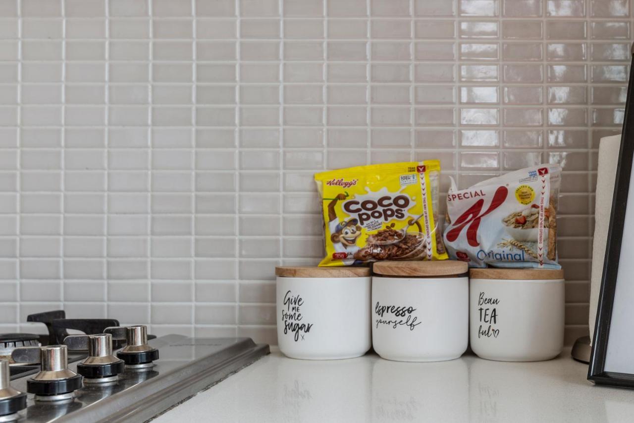 Light, Airy, Spacious Queens Road Apartment Melbourne Ngoại thất bức ảnh